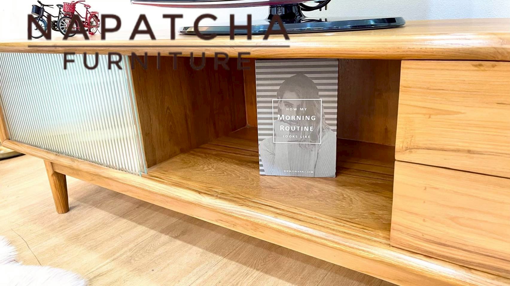 ตู้วางทีวีไม้สักแท้ NAPATCHA FURNITURE รุ่นลูกฟูกกระจก ไม้สักแท้ ขนาด 180X45X50 ซม. สีไม้สักธรรมชาติ_5
